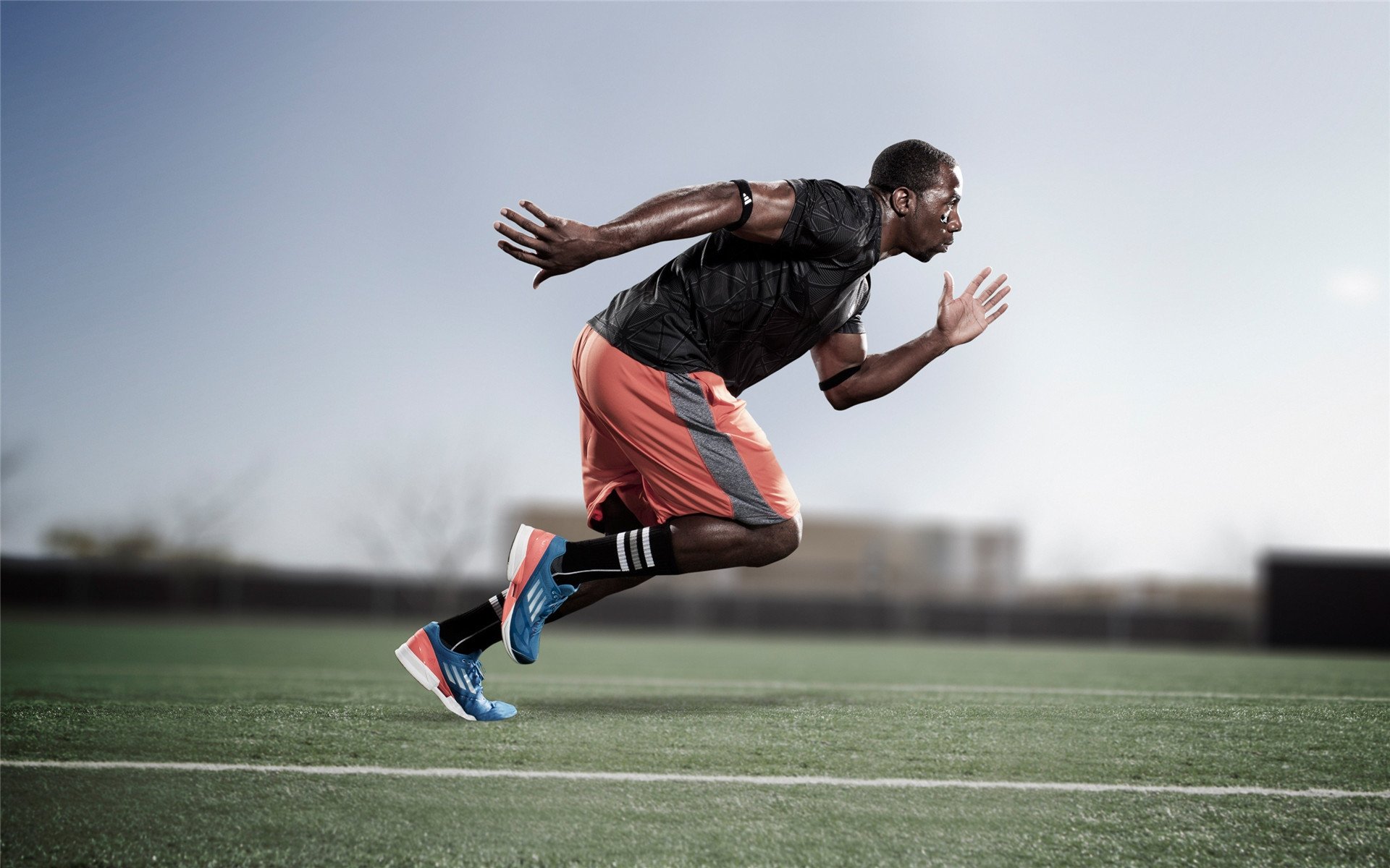 “燃烧你的心跳：每一秒都精彩不断”，燃烧你的美,是什么歌